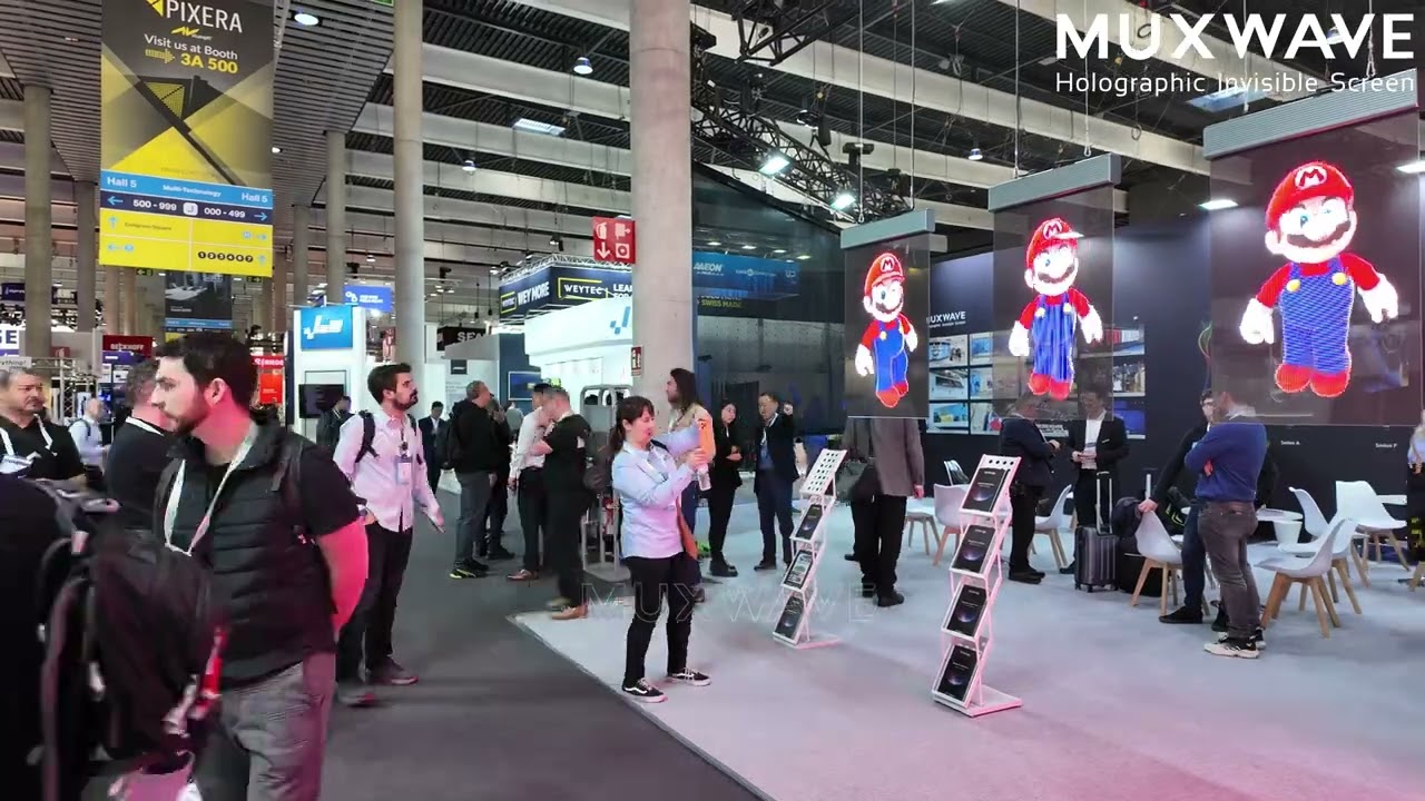 On the 20th anniversary of ISE, MUXWAVE once again triggered a frenzy of onlookers!