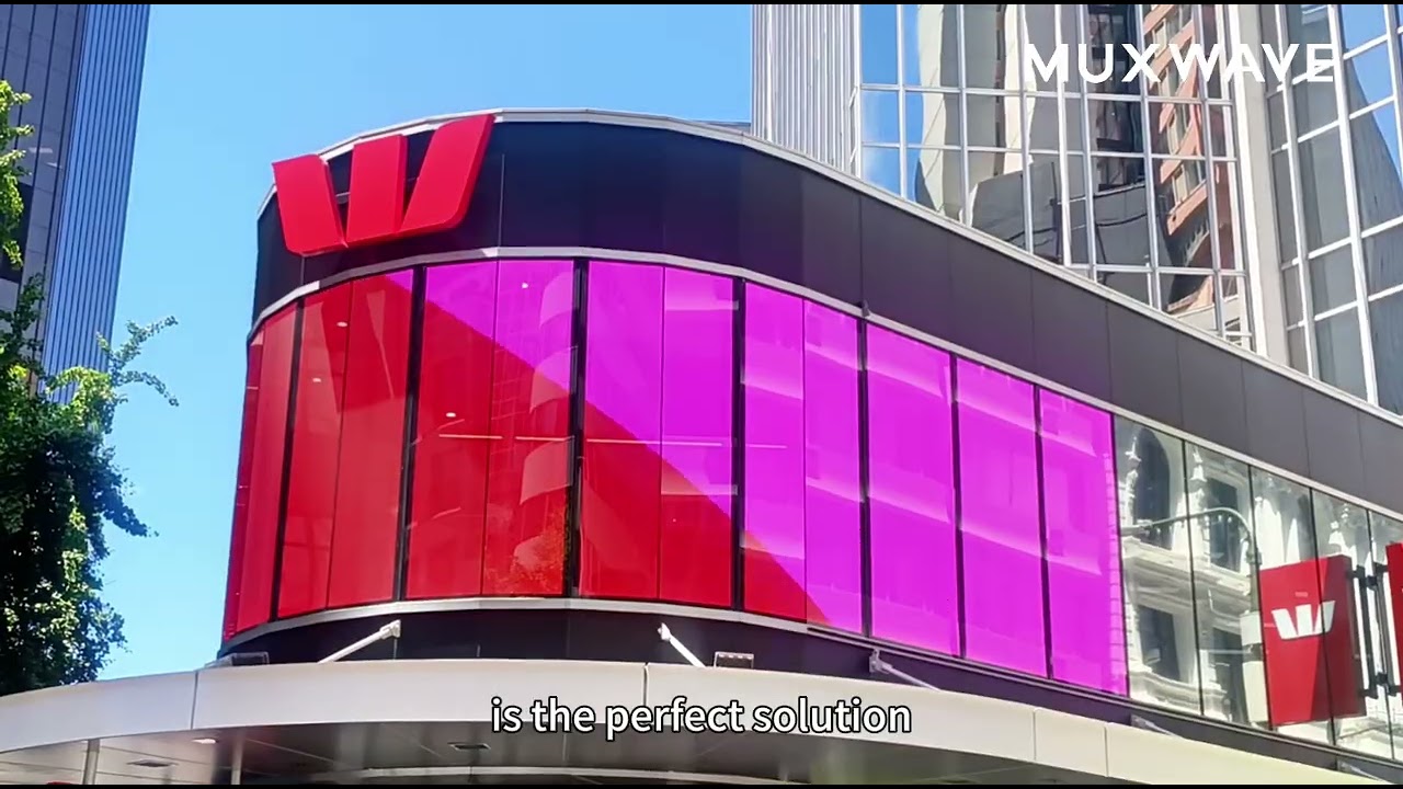 A Century of Financial Heritage Meets the Innovative Vitality of Holographic Technology