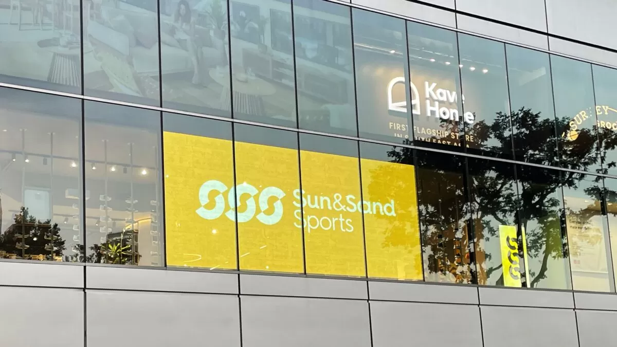 사례 하이라이트 | 매장 디스플레이용 MUXWAVE 홀로그램 투명 스크린 솔루션 13 12、新加坡SSS 1200x675 1