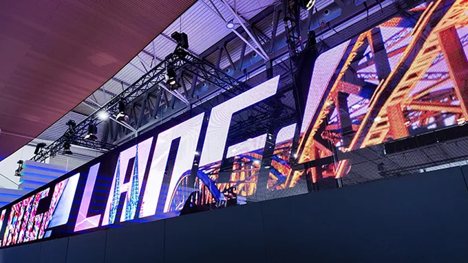 2-ガラス・ウォールトレード用ソリューション 2 ガラス手すりのためのソリューション 1