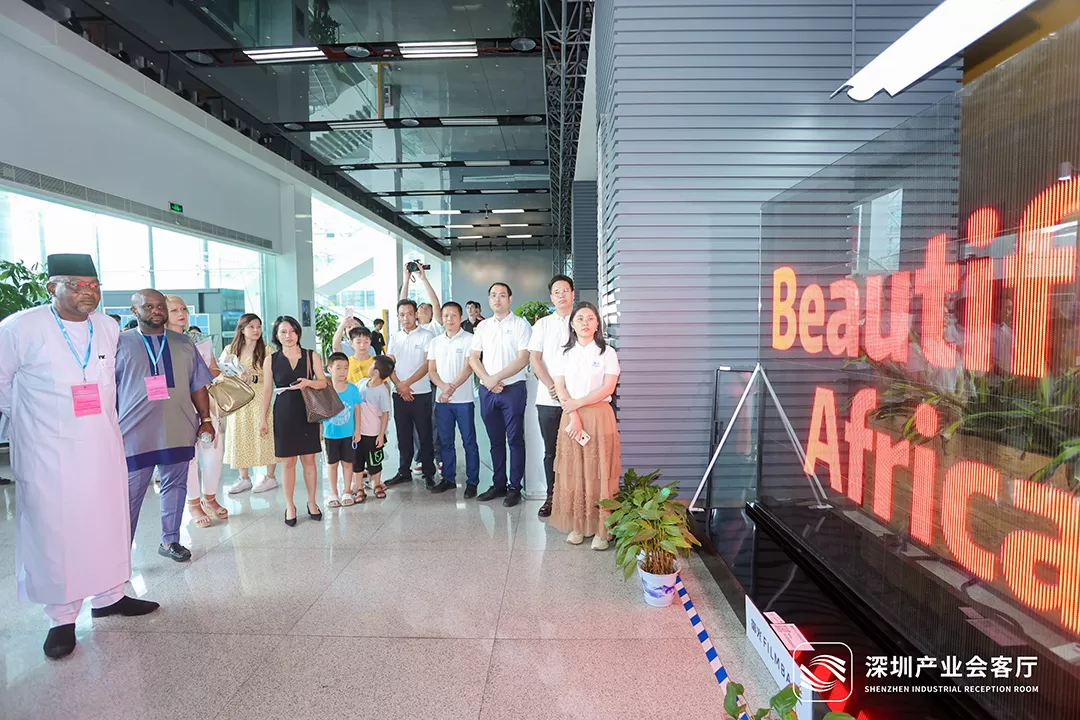 중국-아프리카 산업 협력의 가능성을 모색하는 개발도상국 도킹 교류에 MUXWAVE가 참가했습니다! 6 IMG 9145