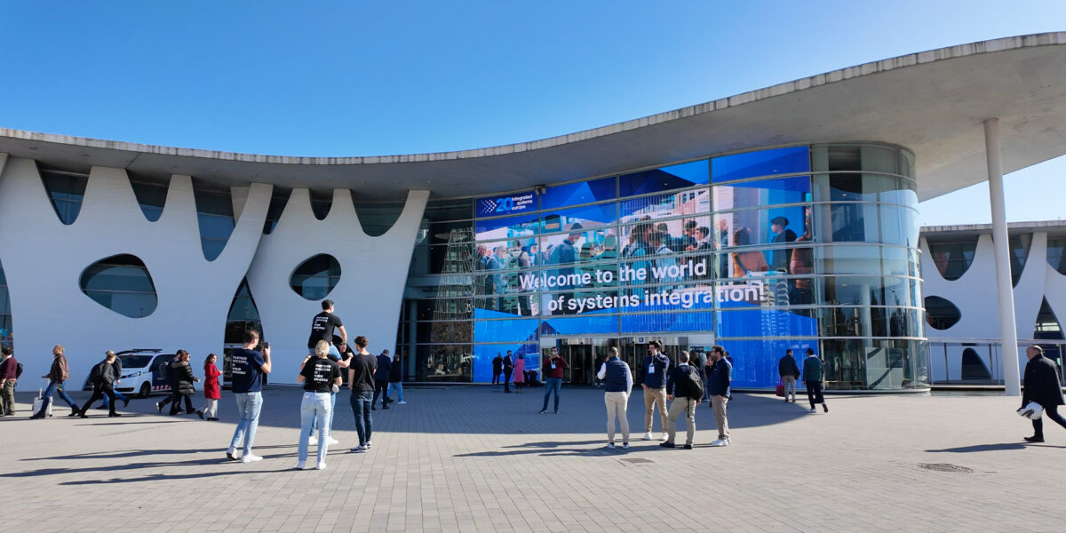 ガラスファサードディスプレイソリューション|モントリオール銀行がトロントのダウンタウンにオープン:250m²のMUXWAVEホログラフィック・インビジブル・スクリーンが注目を集める 3 ISL展馆 1200x600 2