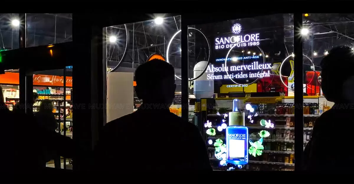 사례 하이라이트 | 매장 디스플레이용 MUXWAVE 홀로그램 투명 스크린 솔루션 6 프랑스의 약국 프로젝트 1200x625 1